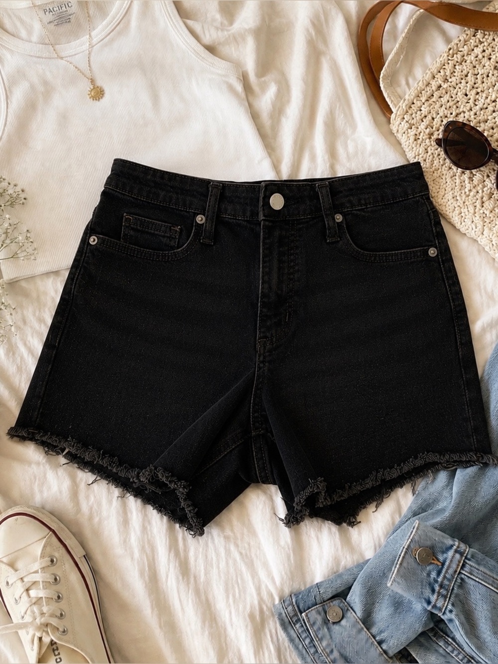 Universal Thread High Rise Midi Black Denim Shorts Size 6/28 Fair Trade Factory